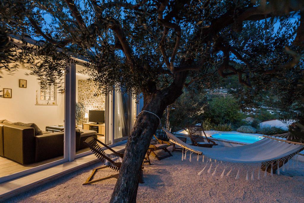Holiday Home Zlatni San - Private Heated Pool Bol Quarto foto