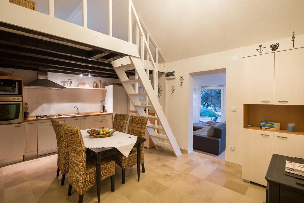 Holiday Home Zlatni San - Private Heated Pool Bol Quarto foto