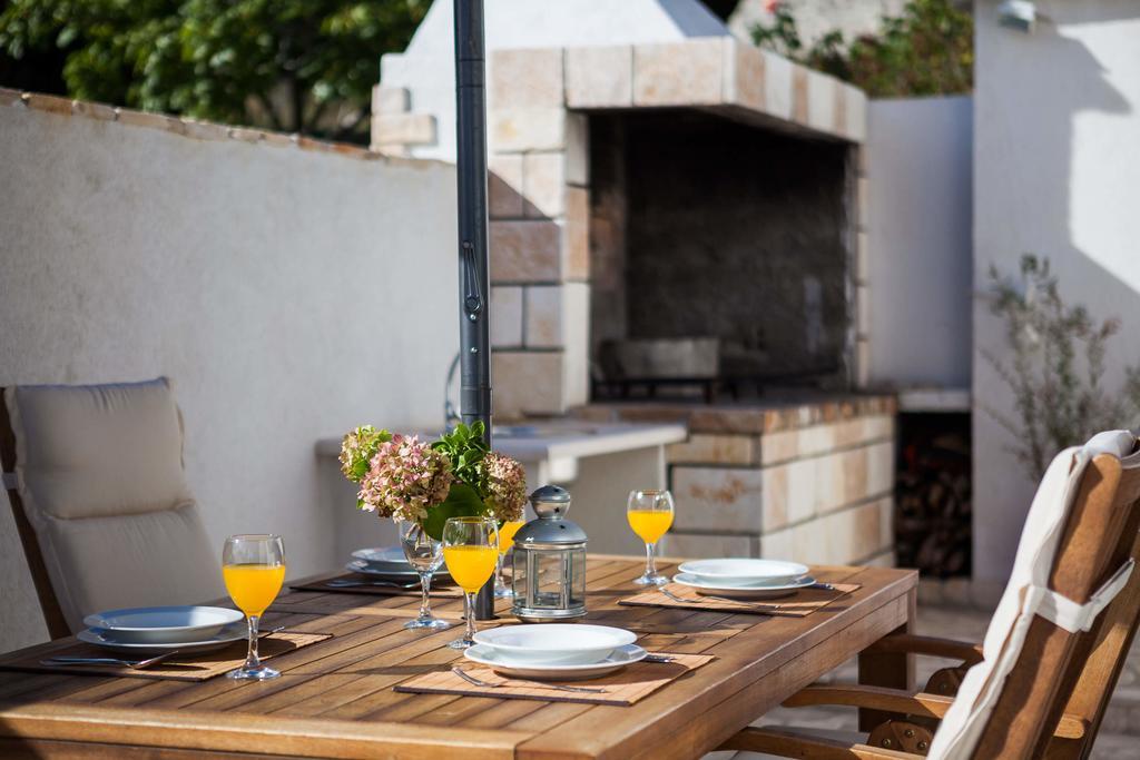 Holiday Home Zlatni San - Private Heated Pool Bol Quarto foto